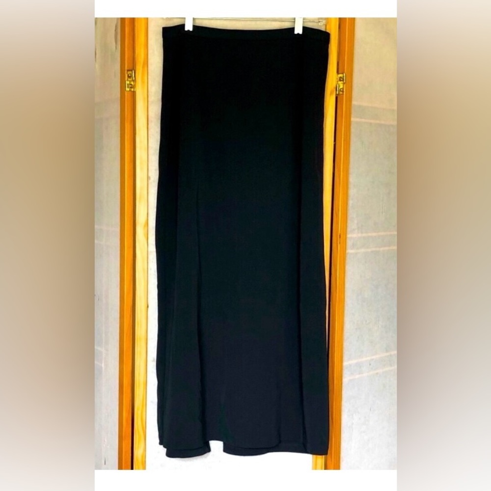 Skirt dark green size Medium